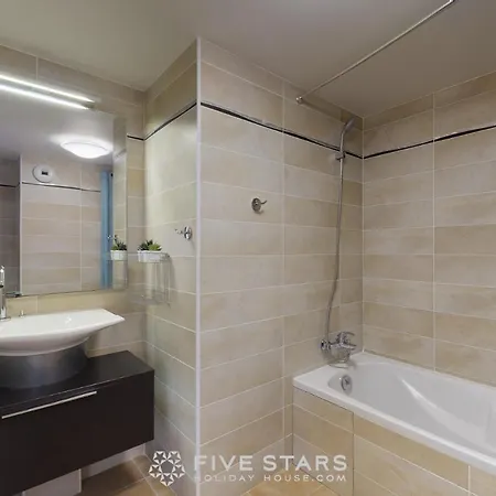 Apartmán Luxury Five Stars House *