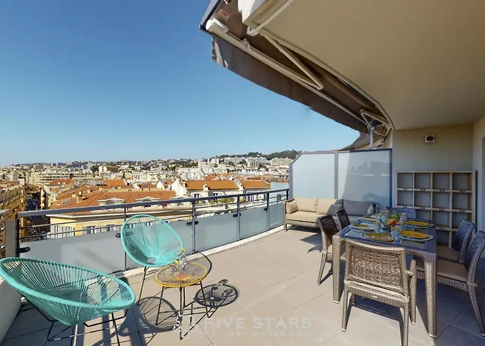 Luxury Five Stars House * Nice