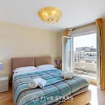 Luxury Five Stars House 公寓